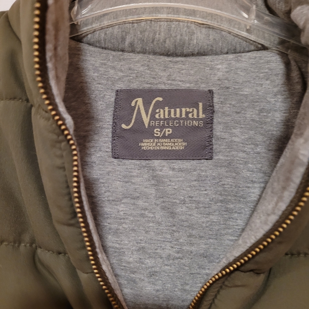 Natural Reflection  Vest - Picture 4 of 4